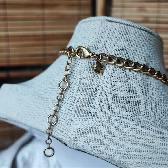 J. Crew Fan Baguette Crystal Clear Rhinestone Brass Tone Statement Necklace EUC - Picture 7 of 10